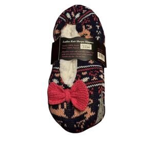 Ladies Knit Sherpa Slippers Sock Hub Size S/M Reindeer Stocking Stuffer Holiday